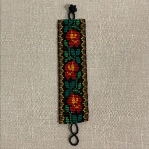 🌷3 for$25🌷Handmade, US OS, Black Red Green & Orange Hand Beaded Floral Bracelet